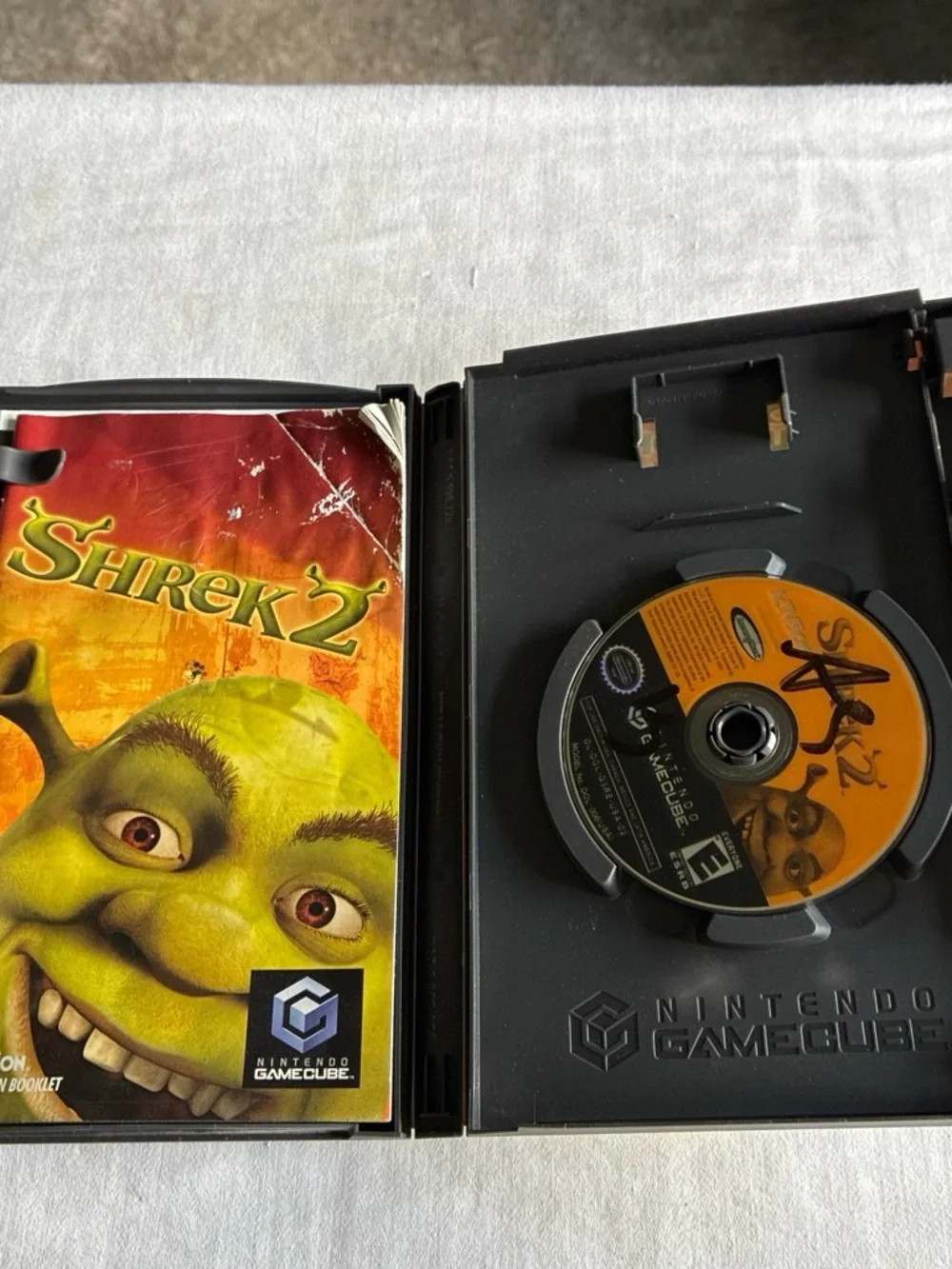 Nintendo Shrek 2 - Green and Orange GameCube Case Works